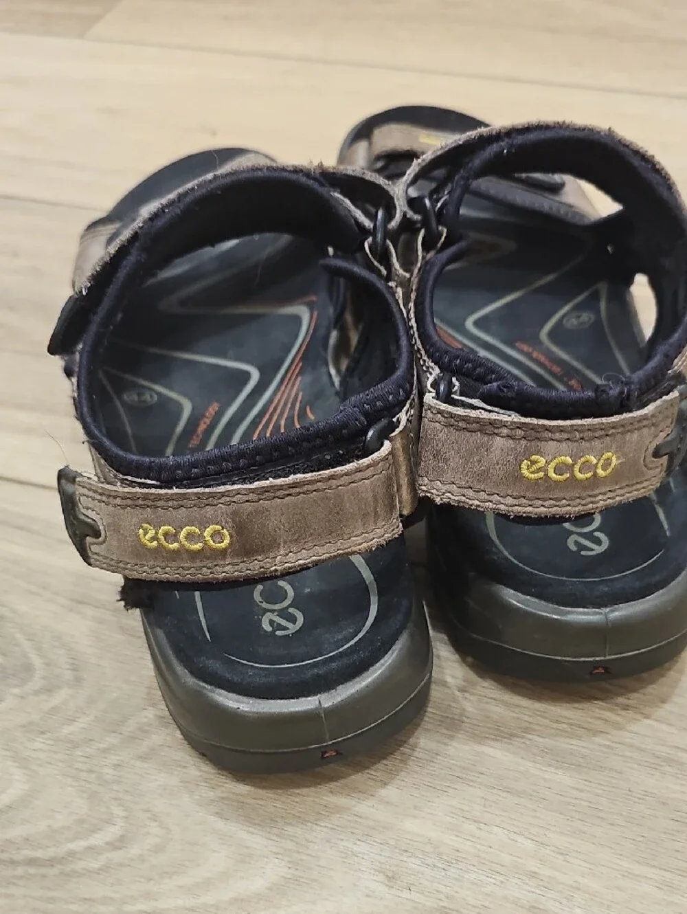 Ecco Men's Brown and Black Leather Outdoor Sandals Size 44 (10-10.5)